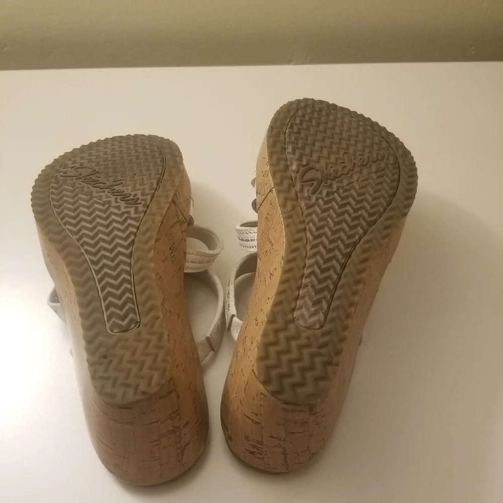 Skechers White Wedge Sandals - Picture 8 of 9